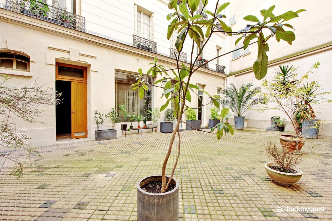 Cmg Republique / Temple Apartment Paris Bagian luar foto